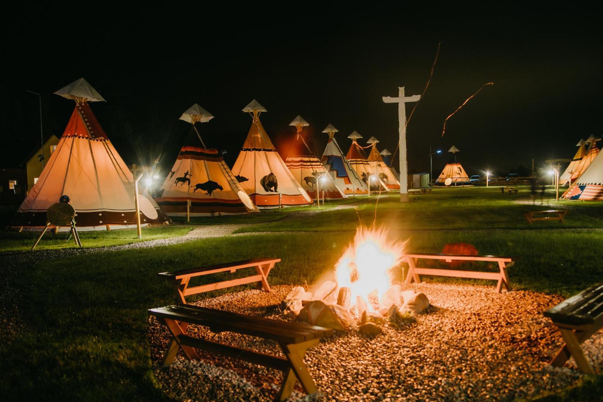 Indiana Camp - 150 M Od Suntago Park Hotel Grabce-Towarzystwo Buitenkant foto