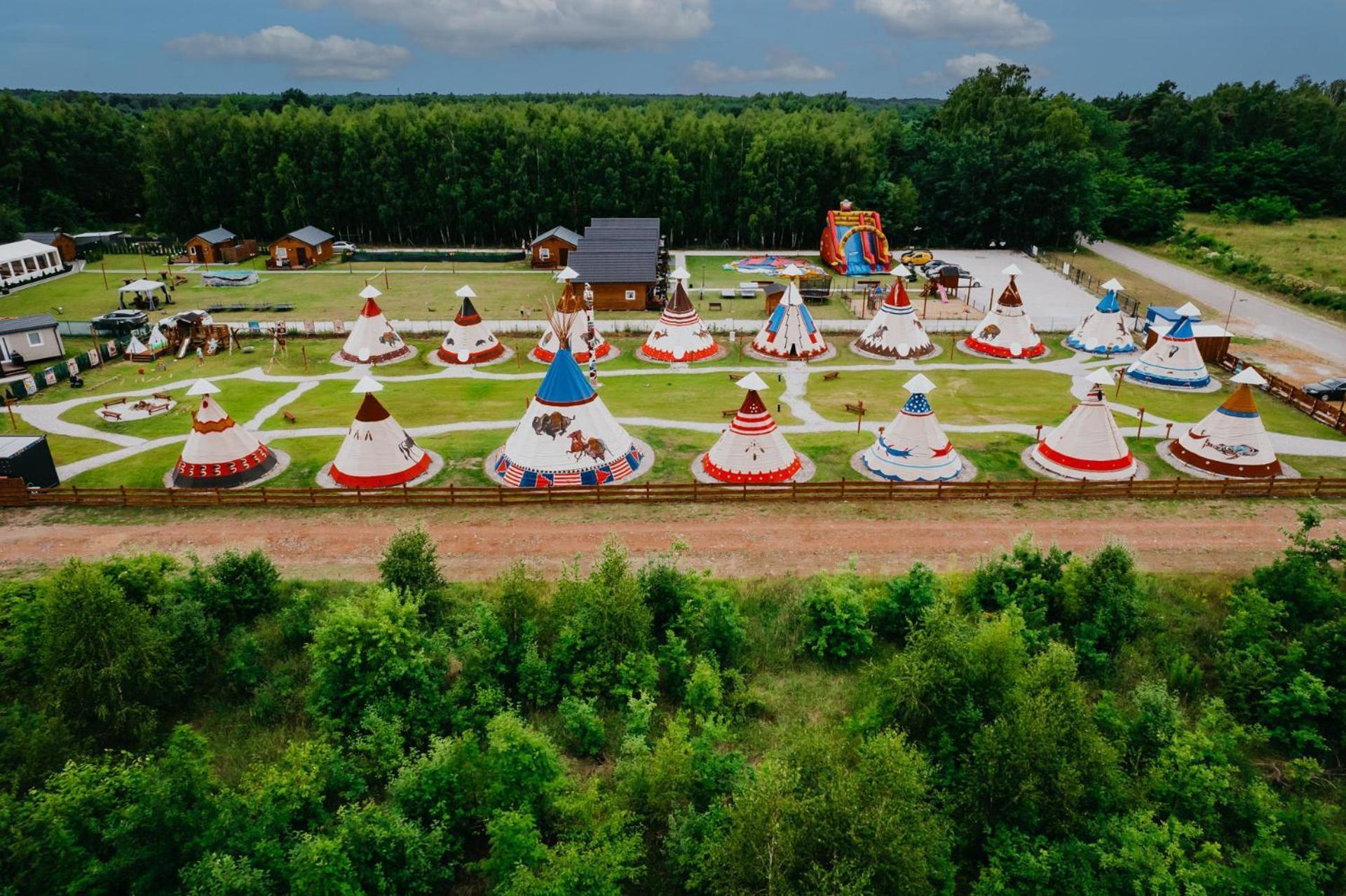 Indiana Camp - 150 M Od Suntago Park Hotel Grabce-Towarzystwo Buitenkant foto