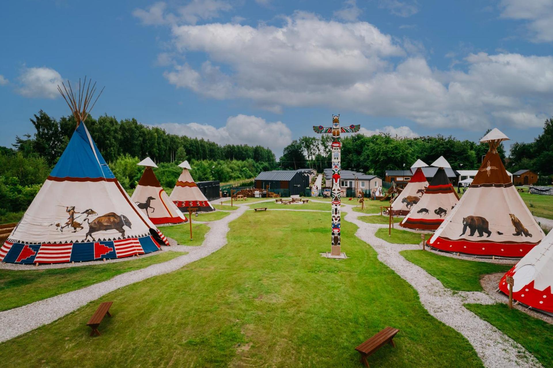 Indiana Camp - 150 M Od Suntago Park Hotel Grabce-Towarzystwo Buitenkant foto