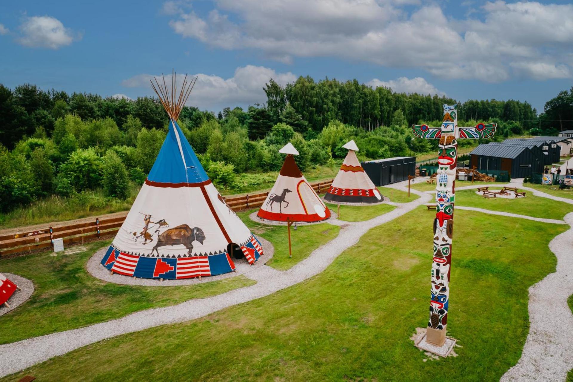 Indiana Camp - 150 M Od Suntago Park Hotel Grabce-Towarzystwo Buitenkant foto