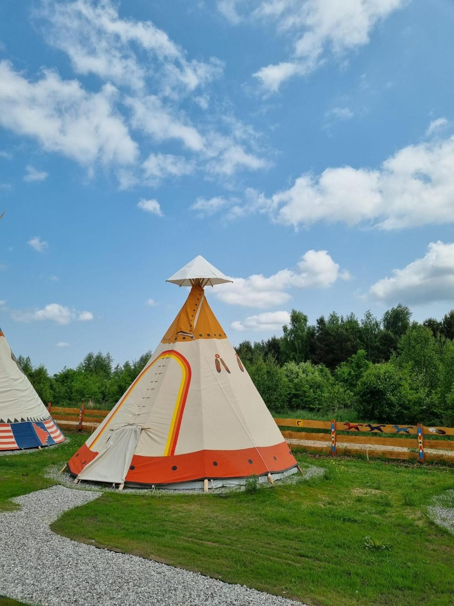Indiana Camp - 150 M Od Suntago Park Hotel Grabce-Towarzystwo Buitenkant foto